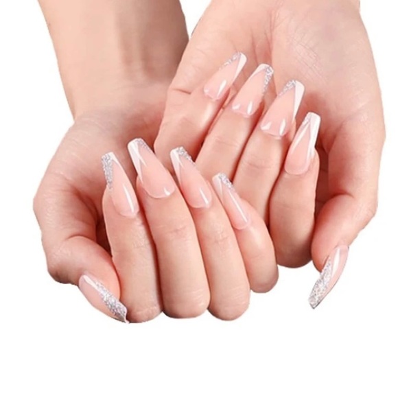 Press on nail set - Picture 3 of 3